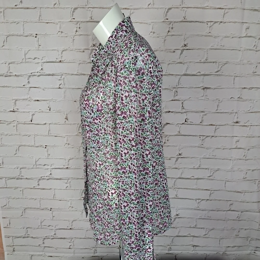 GUESS Los Angeles Floral Button down Shirt - Picture 4 of 10